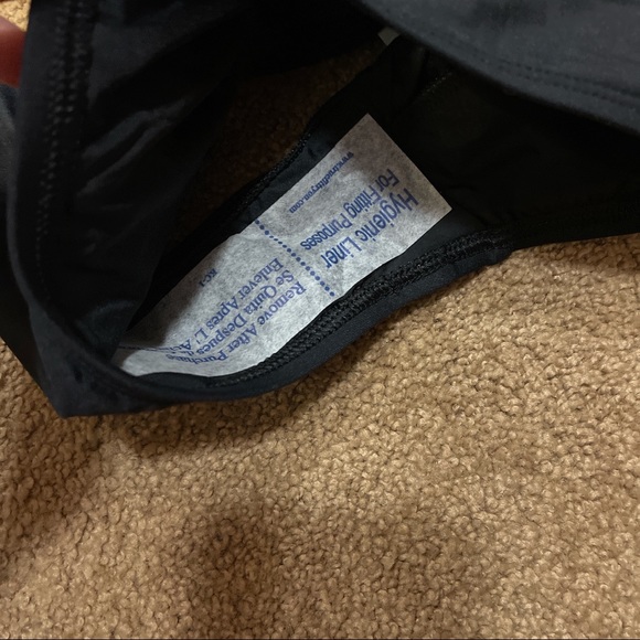 La Blanca Island Goddess V-Neck Halter neck One Piece Swimsuit - Picture 3 of 4